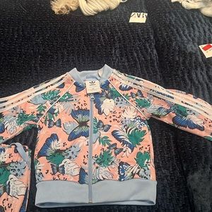 Adidas 18 to 24 months jogger set never warn